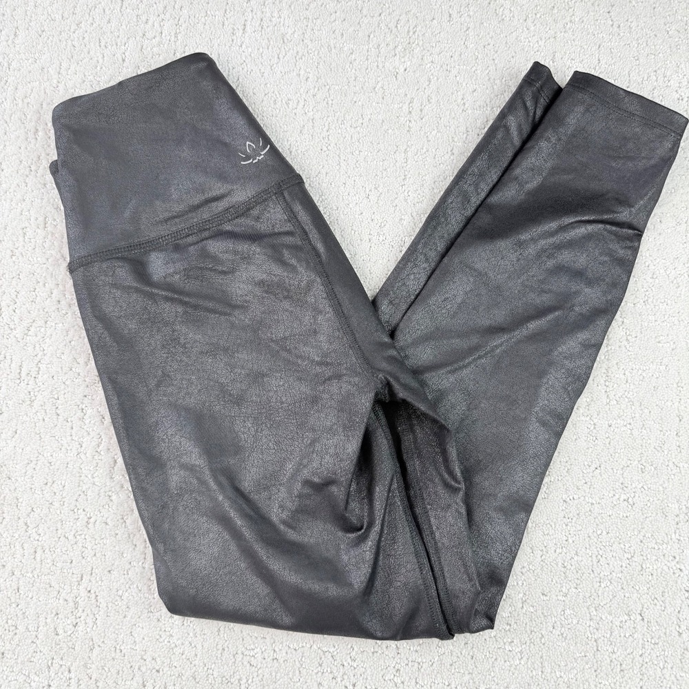 Beyond Yoga Twinkle High Waisted Caught in the Midi Leggings Women's M Black $99